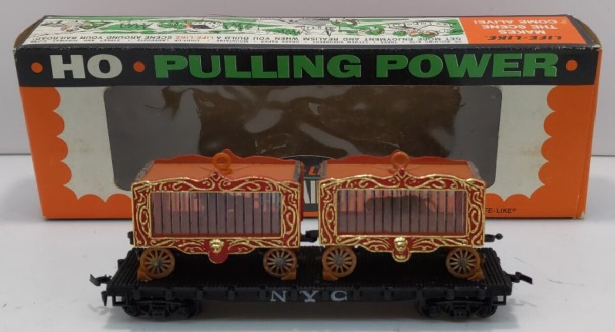 Life Like T-580 HO Circus Car with Animals – Trainz