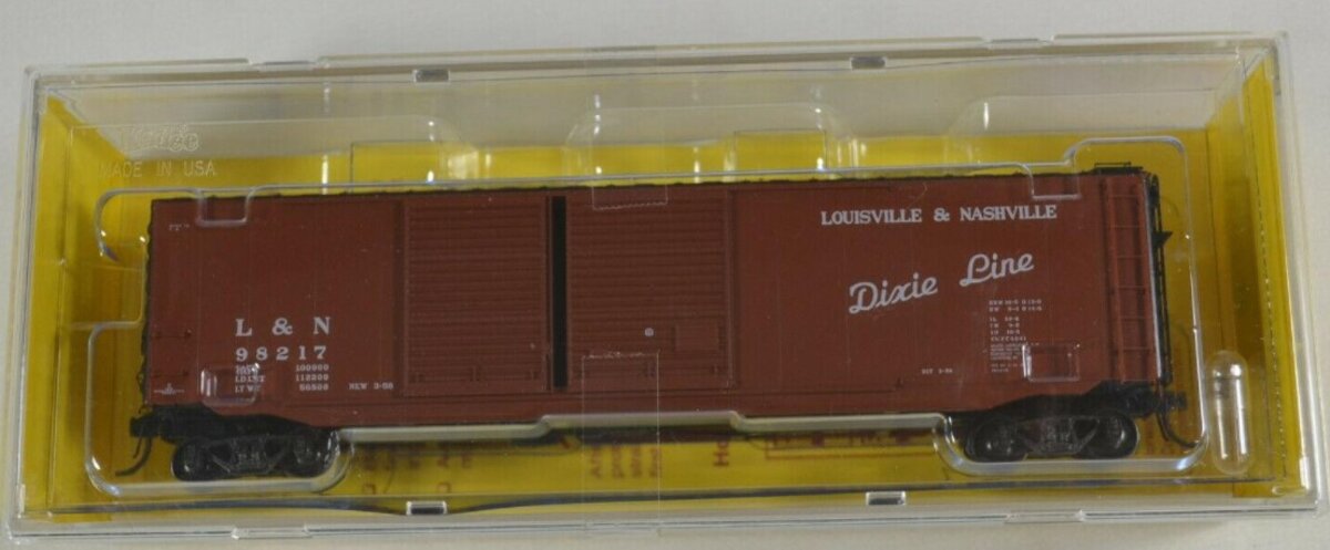 Kadee 6718 HO Scale Louisville & Nashville 50' PS-1 Boxcar #98217