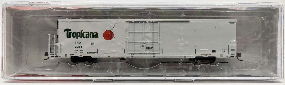 BLMA Models 15715 N Scale Tropicana Trinity 64' Refrigerator Car #3224