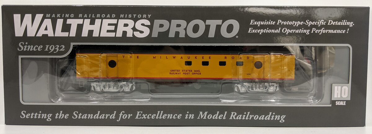 Walthers 920-9140 HO The Milwaukee Road Railway Post Office Car