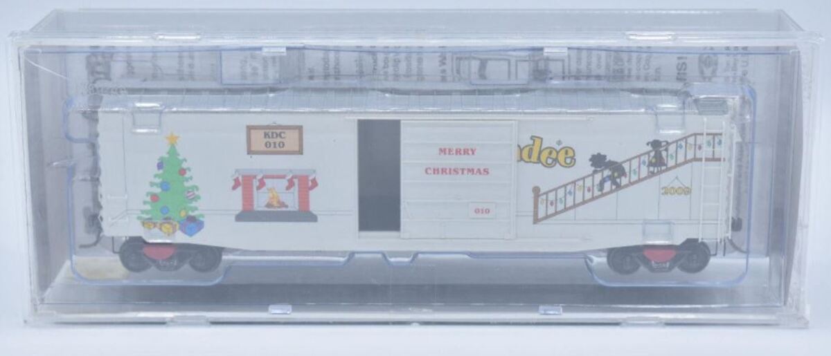 Kadee 6911 HO Scale KDC 2009 Christmas 50' PS-1 Boxcar #010 w/ 9' Doors