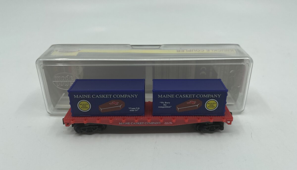 Model Power 490-84050 50' Flatcar w/Metal Wheels & 2 Containers Maine Casket