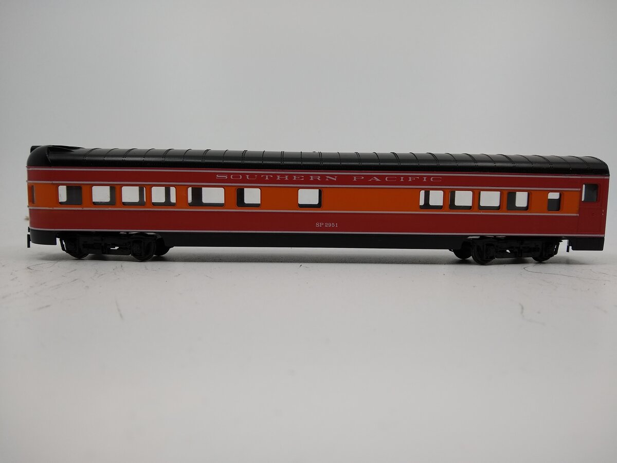 Con-Cor 0001-000962 HO Scale SP 72 FT Observation Car Kit