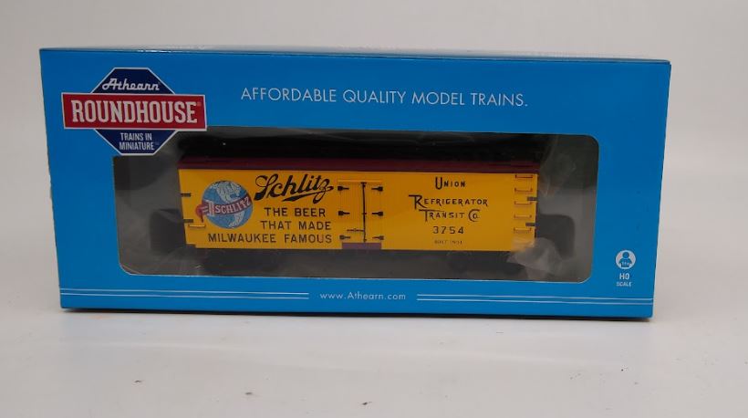 Roundhouse 85563 HO Schlitz URTC 36' Old Time Wood Reefer #3754