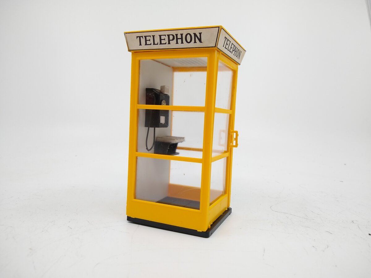 Pola 952 G Scale Telephone Call Box Plastic Kit