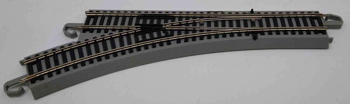 Bachmann 44130 HO Nickel Silver E-Z Command Left-Hand DCC Switch Turnout