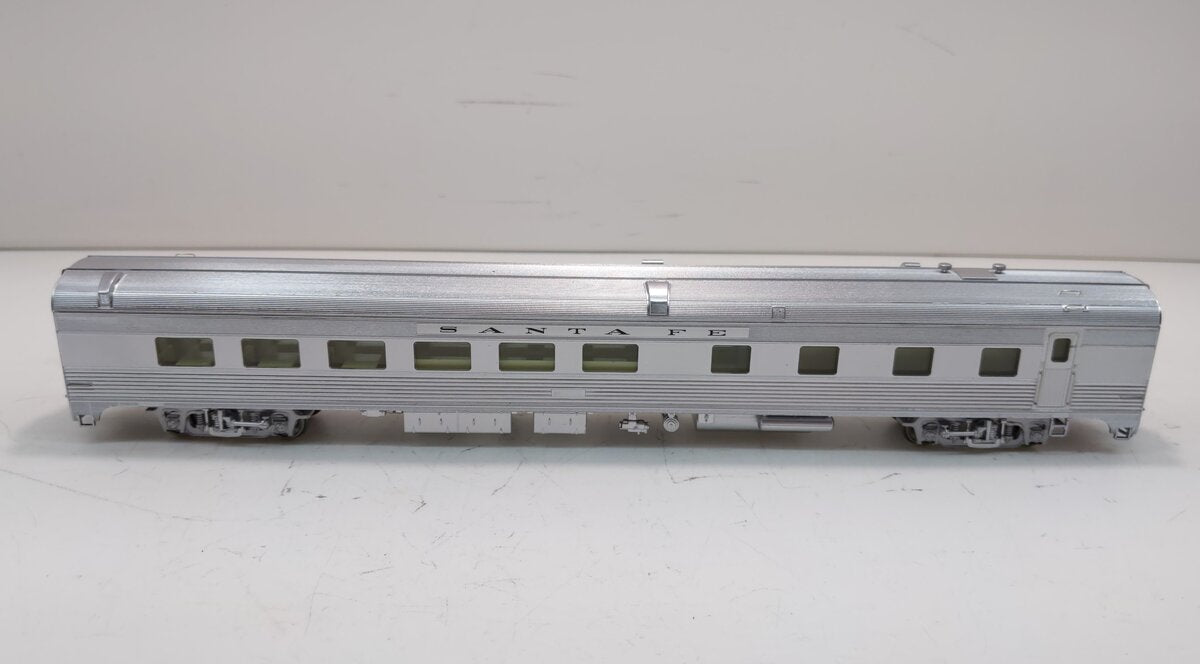 Walthers 932-15122 HO Santa Fe Budd Grill Diner Passenger Car