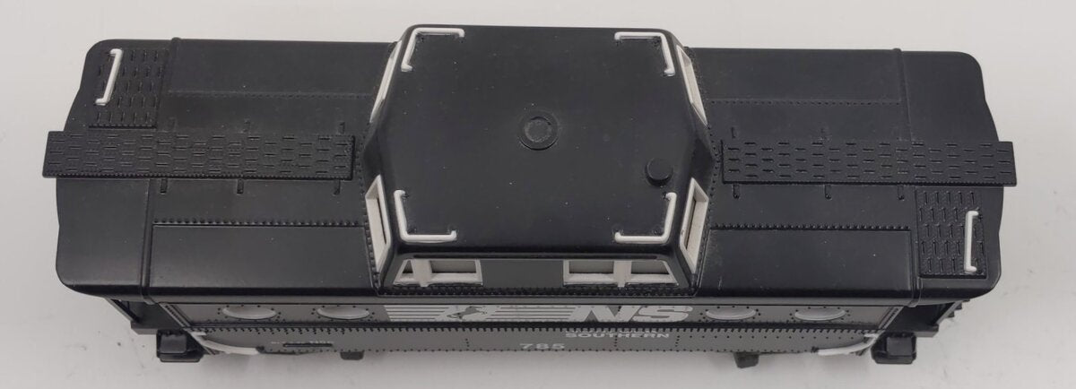 Williams 47733 O Gauge Norfolk Southern N5C Porthole Caboose #785