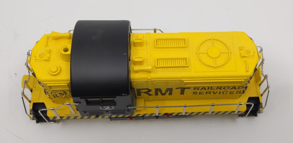RMT 994732 O MOW Beep Diesel Locomotive Shell #2