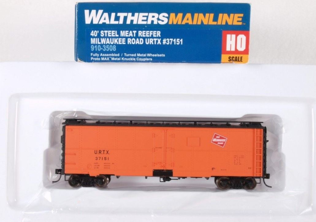 Walthers 910-3508 HO Scale Milwaukee Road URTX 40' Steel Meat Reefer #37151