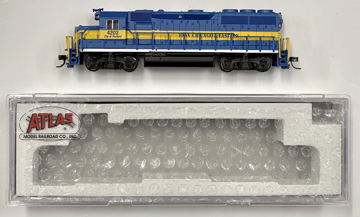 Atlas 40001932 N Scale Iowa, Chicago & Eastern GP-40-2 Diesel #4202 - DCC Ready