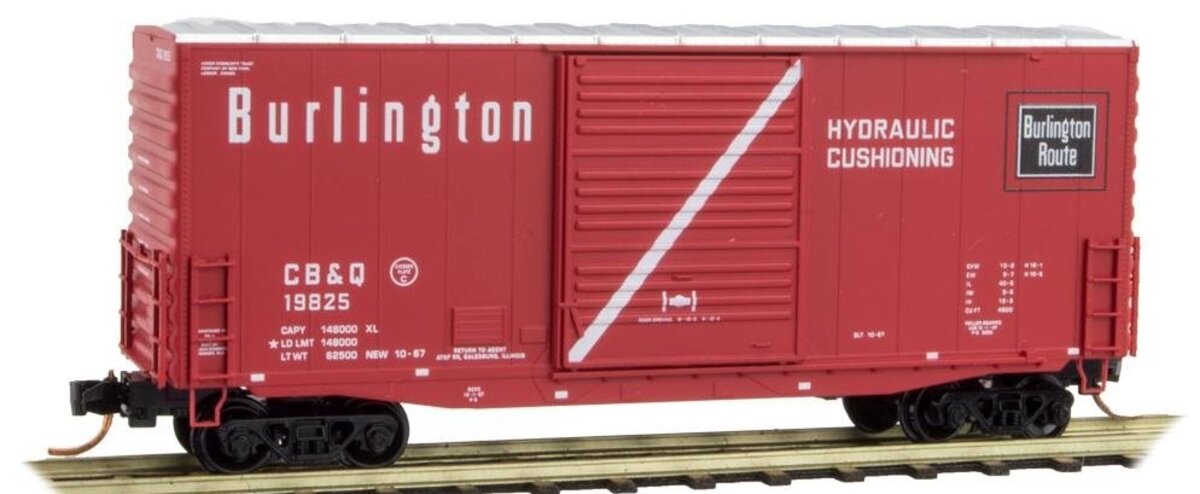Micro-Trains 10100140 N CB&Q 40' Single Door Hi-Cube Boxcar #19825