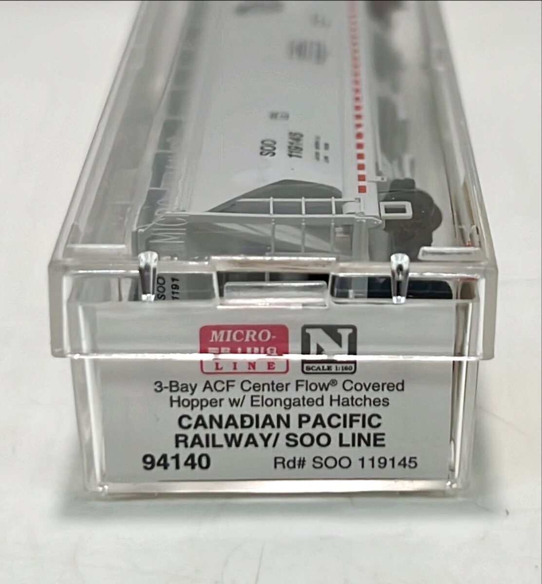 Micro-Trains 09400140 N Canadian Pacific3-Bay Center Flow Covered Hopper #119145