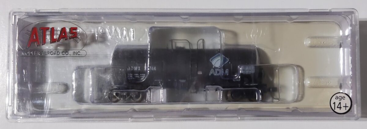 Atlas 40215 N Scale ADM (Leaf Logo) 17,600 Gallon Tank Car #15744