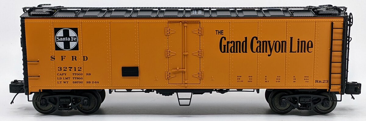 MTH 20-94226 Santa Fe 40' Steel Sided Reefer Car