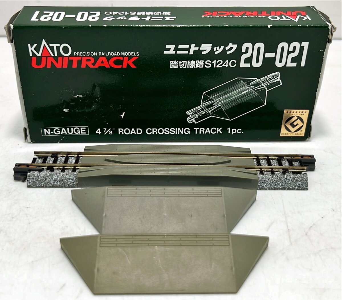 Kato 20-021 N 4-7/8" Unitrack Track Road Grade Crossing Track Section
