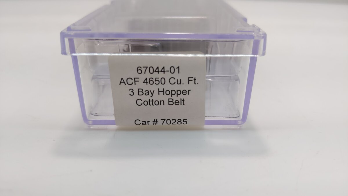 InterMountain 67044-01 N Scale Cotton Belt 3 Bay Covered Hopper #70285