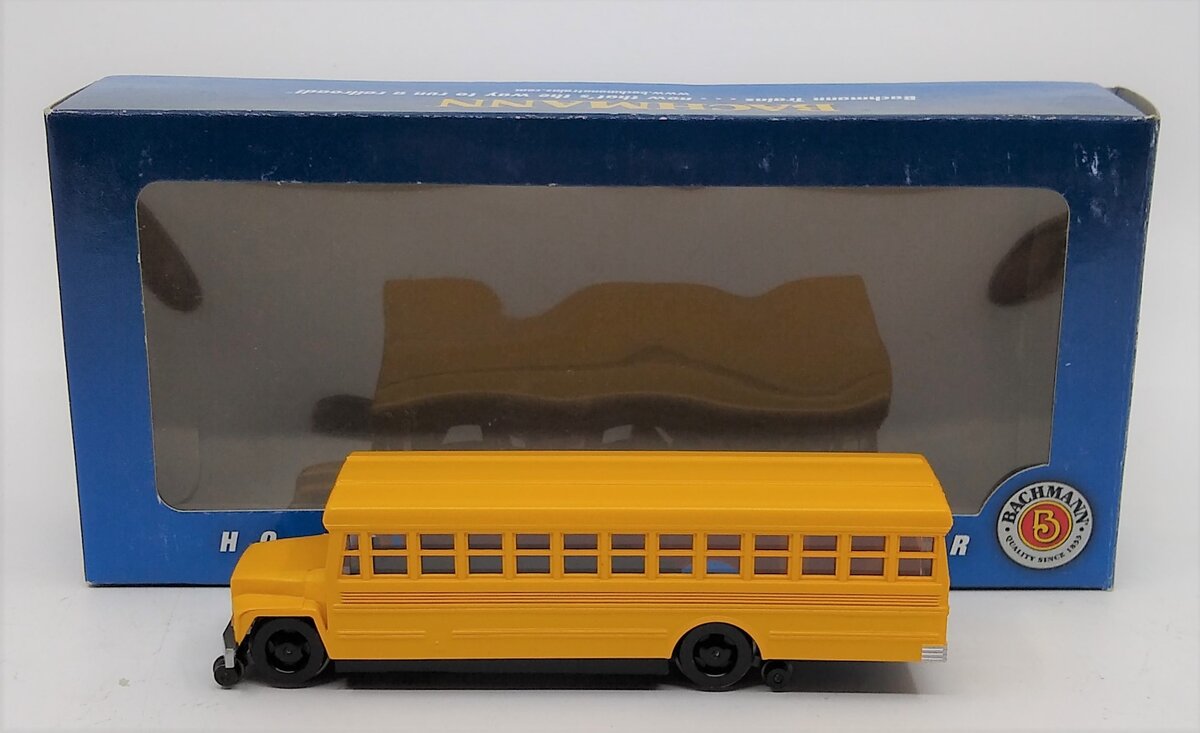Bachmann 46211 HO Maintenance-of-Way High Railer Bus