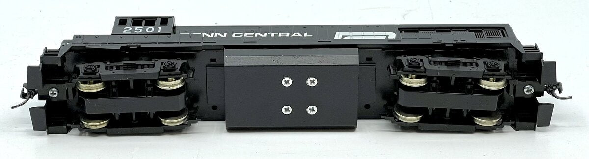 Stewart 7208 HO Penn Central GE U25B Phase II Powered Diesel Locomotive #2501