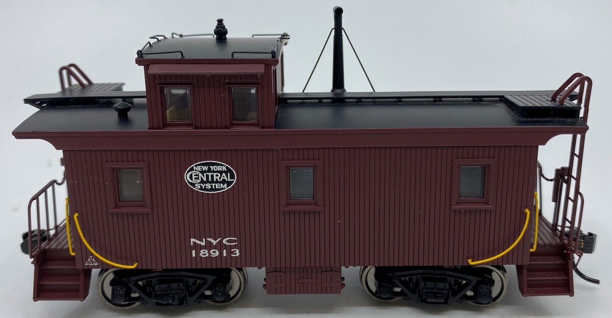 Walthers 920-103453 HO New York Central DM&IR Class G2 Wood Caboose #18913