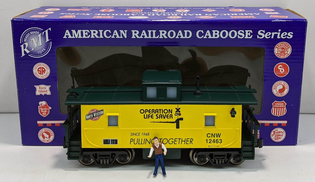 RMT CAB411 O Gauge Chicago & North Western Illuminated Caboose #12463