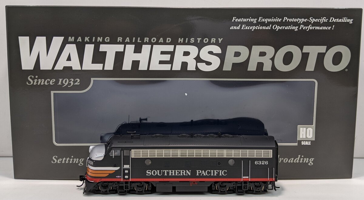 Walthers 920-47938 HO Southern Pacific F7 A Diesel Locomotive Standard DC #6326
