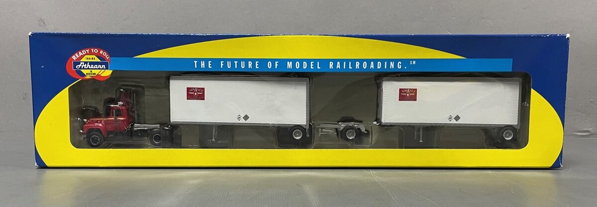 Athearn 93136 HO Advance Mack R Truck w/2 Trailers - Ready to Run