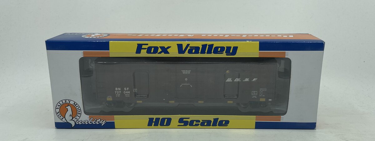 Fox Valley Models 30243 HO Burlington Northern Santa Fe 7 Post Box Car #727044
