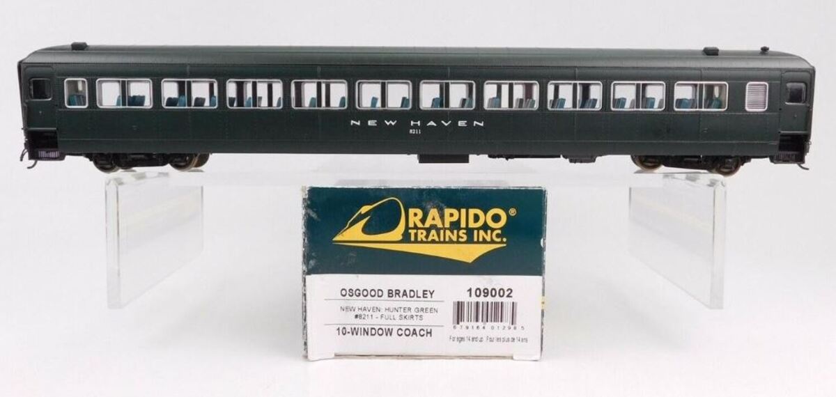 Rapido Trains 109002 HO New Haven 10-Window Coach Phase I #8211