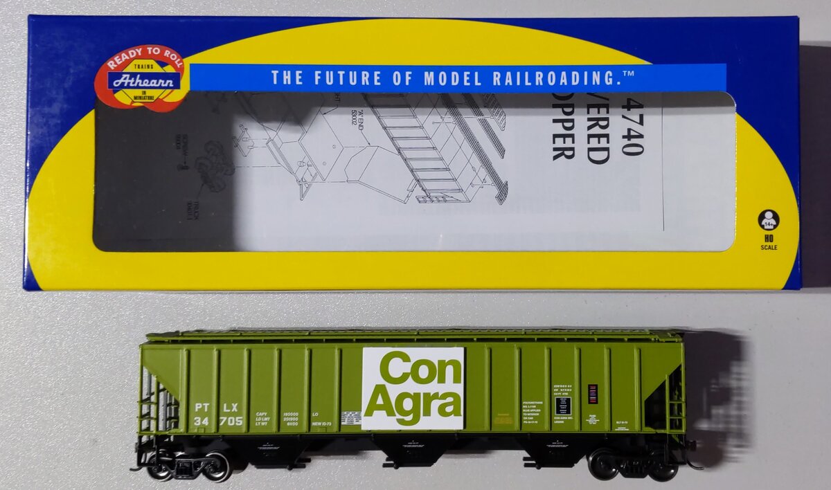Athearn 14704 HO Con Agra PS 4740 3-Bay Covered Hopper #34705