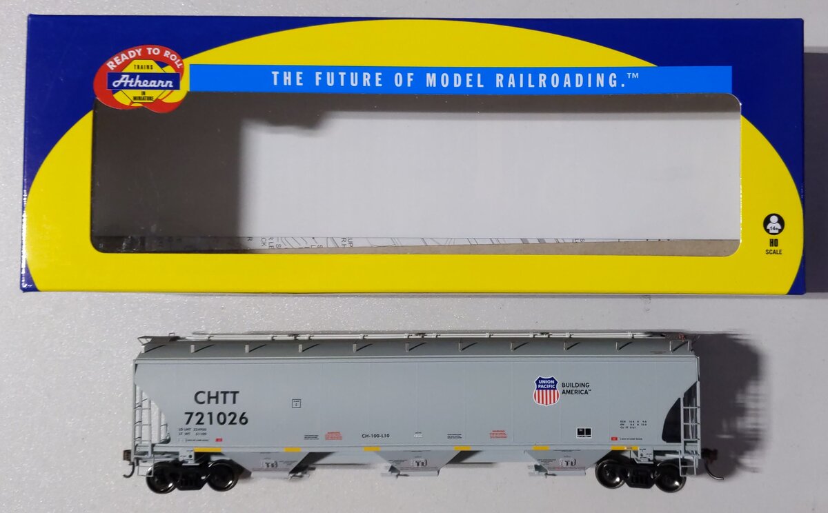 Athearn 89604 HO Union Pacific Trinity 3-Bay Covered Hopper RTR #721026