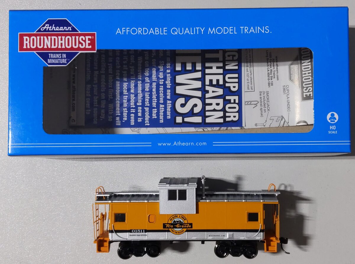 Roundhouse 87938 HO Denver & Rio Grande Western Wide Vision Caboose #01511