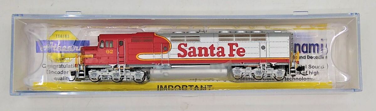 Athearn 22359 N Santa Fe FP45 with DCC & Sound Superfleet #92
