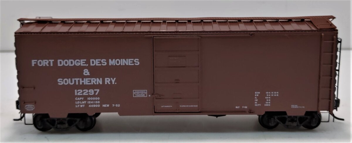 Kadee 4047 HO Ft Dodge Des Moines & Southern 40' PS-1 Boxcar #12297