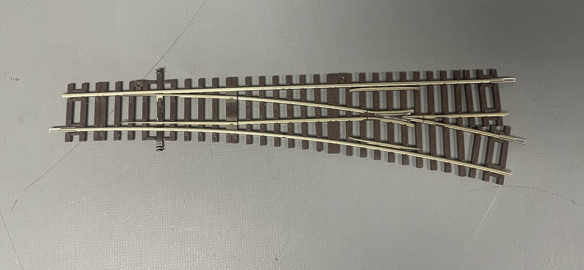 Roco 42441 HO 34-25/64" Radius 15° Wr15 Right Hand Switch Turnout