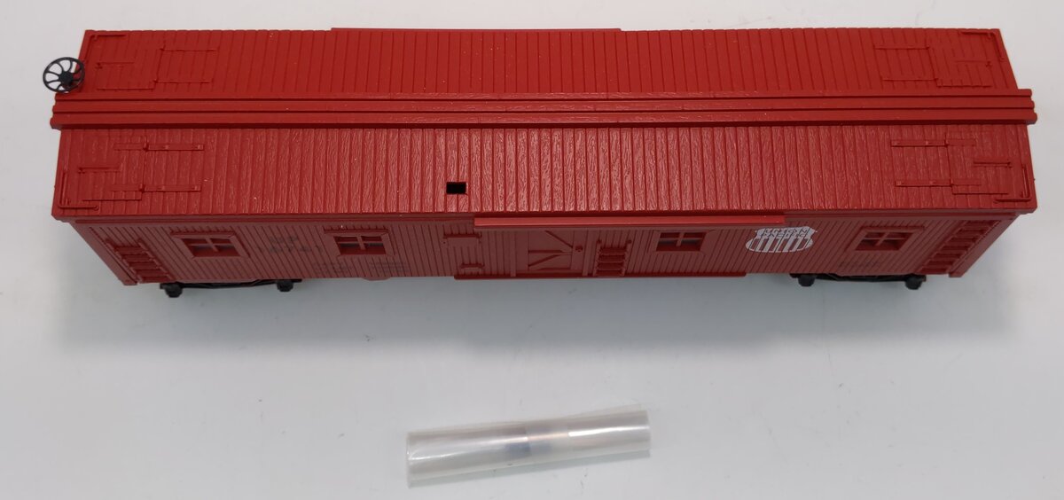 Lionel 6-16741 O Gauge Union Pacific Illuminated Bunk Car