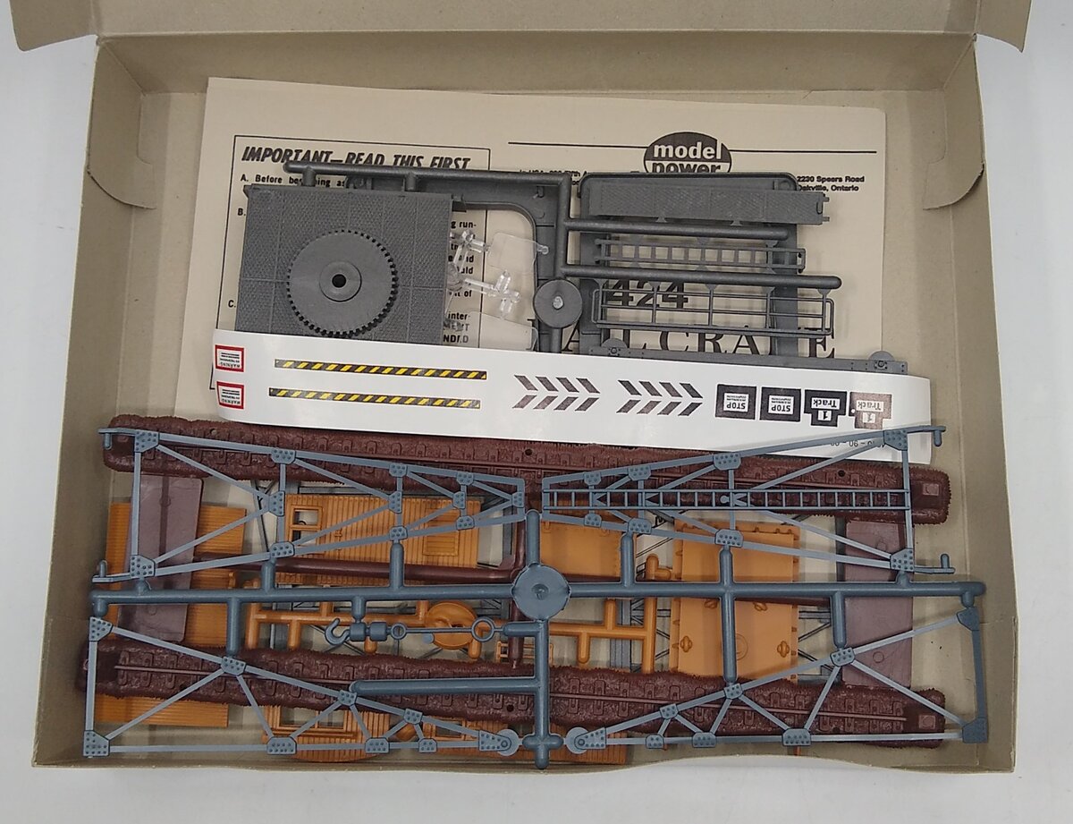 Model Power 424 HO Scale Rail Crane Building Kit