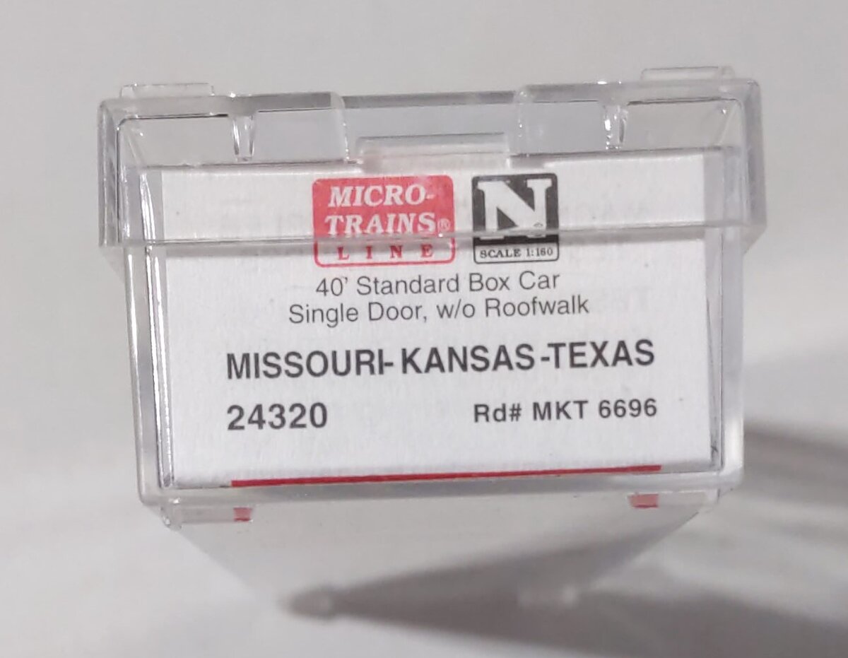 Micro-Trains 02400320 N MKT 40' Standard Single Door Boxcar #6696 w/o Roofwalk