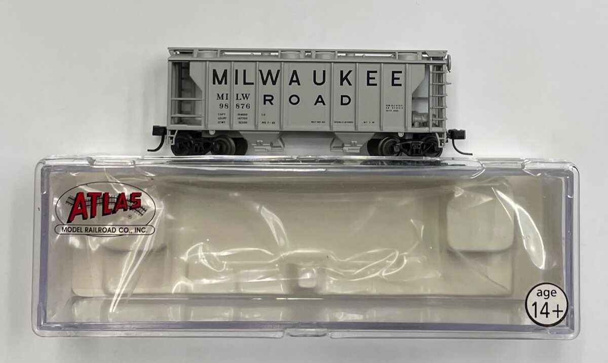 Atlas 31946 N Scale Milwaukee Road PS2 Covered Hopper #98876