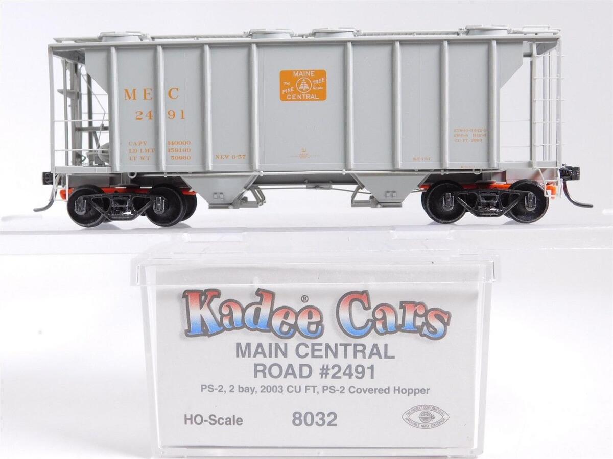 Kadee 8032 HO Maine Central PS2 2-Bay Covered Hopper #2491