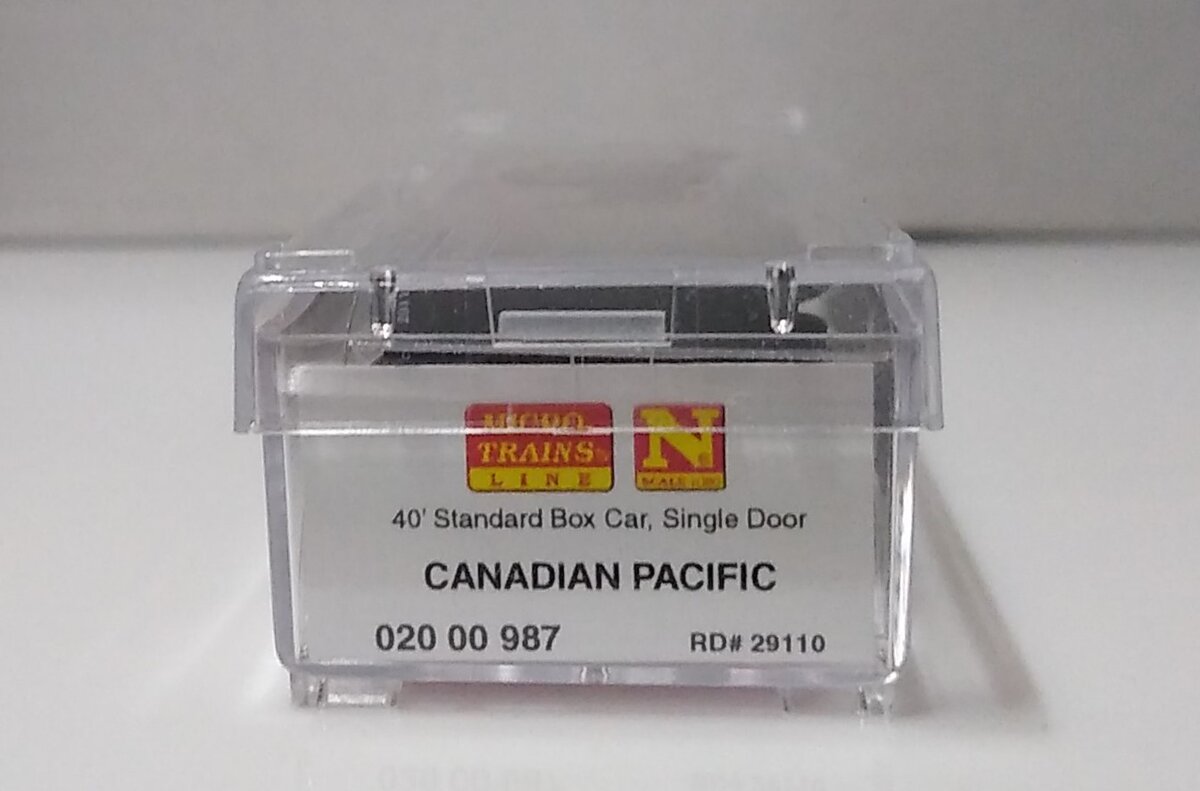 Micro-Trains 02000987 N Canadian Pacific 40' Standard Single Door Boxcar #29110