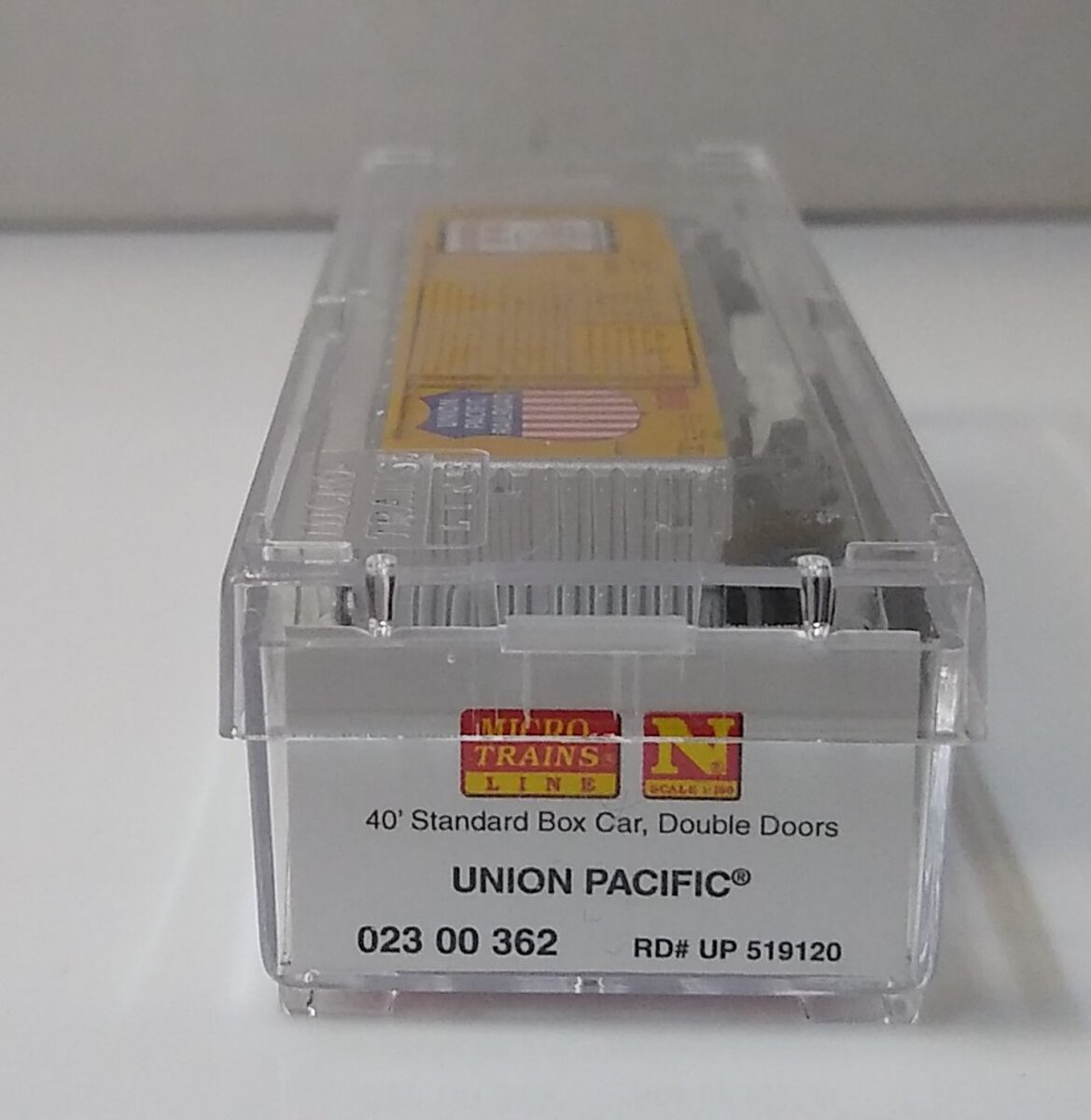 Micro-Trains 02300362 N Union Pacific 40' Standard Double-Door Boxcar #519120