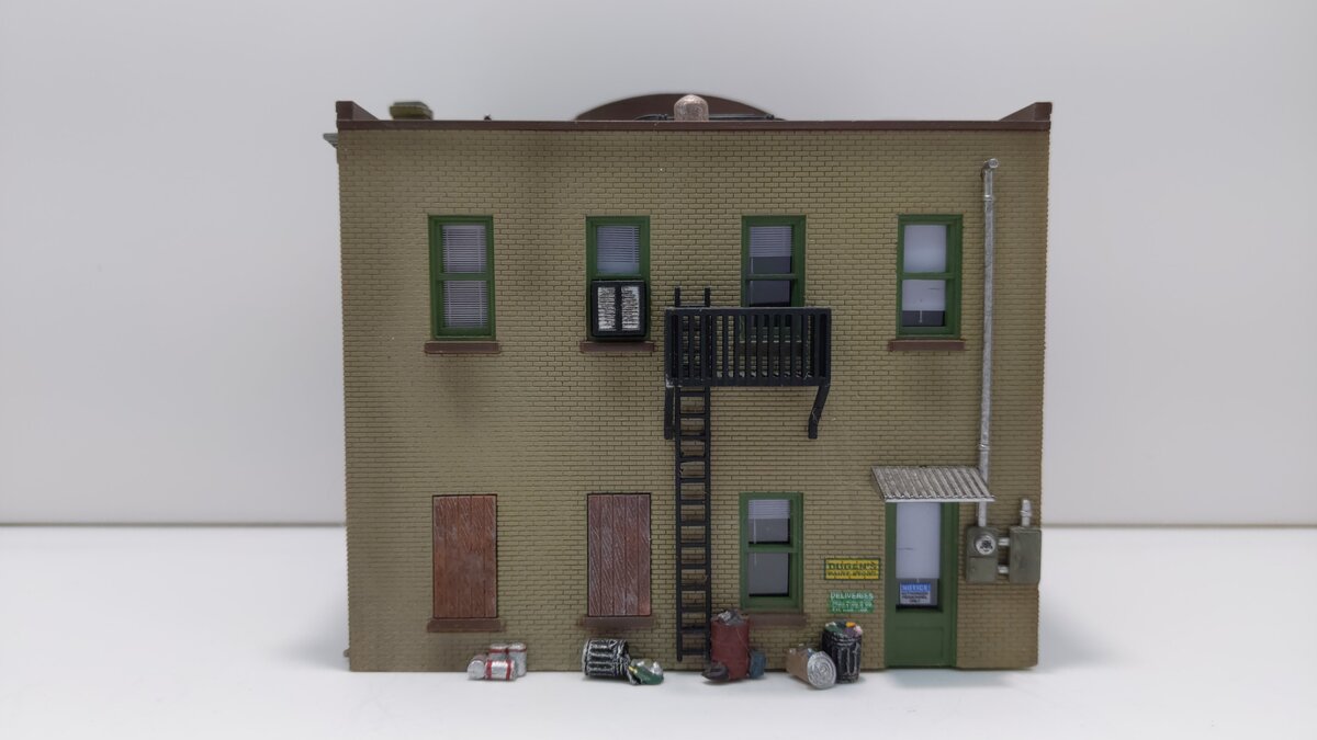 Woodland Scenics BR5053 HO Built-&-Ready Dugan's Paint Store Building