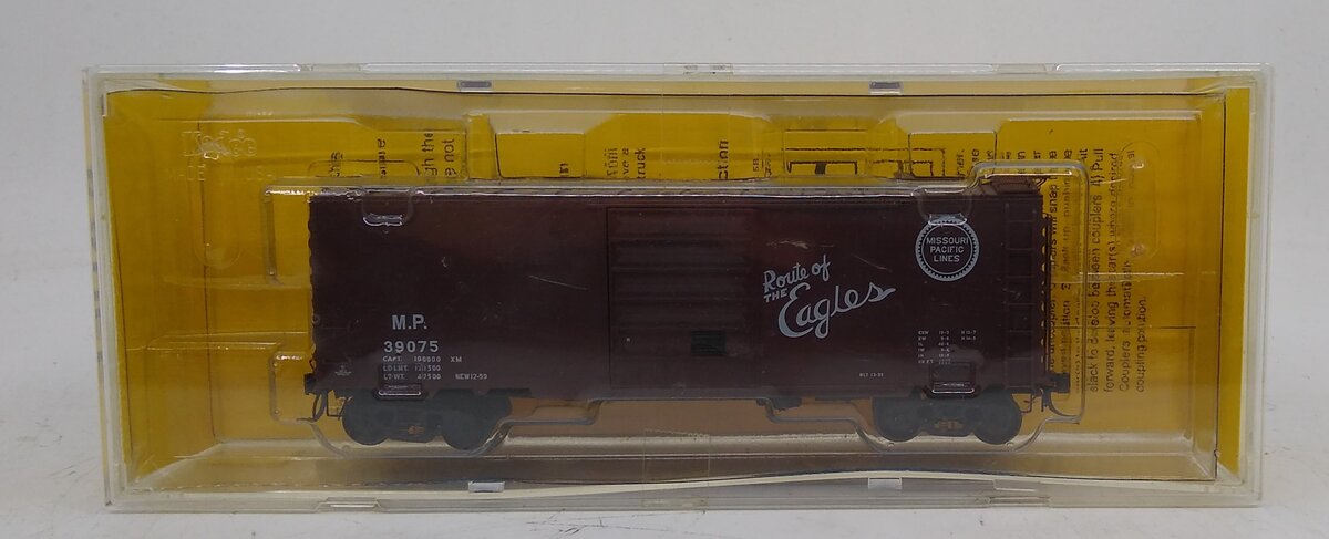 Kadee 5207 HO Missouri Pacific 40' PS-1 Standard Boxcar #39075