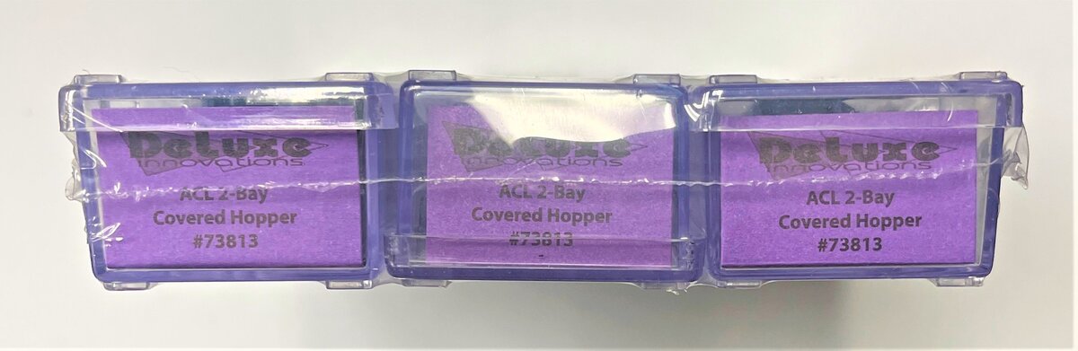 Deluxe Innovations 73813 2-Bay RS Cvrd Hop ACL 3 Car Set
