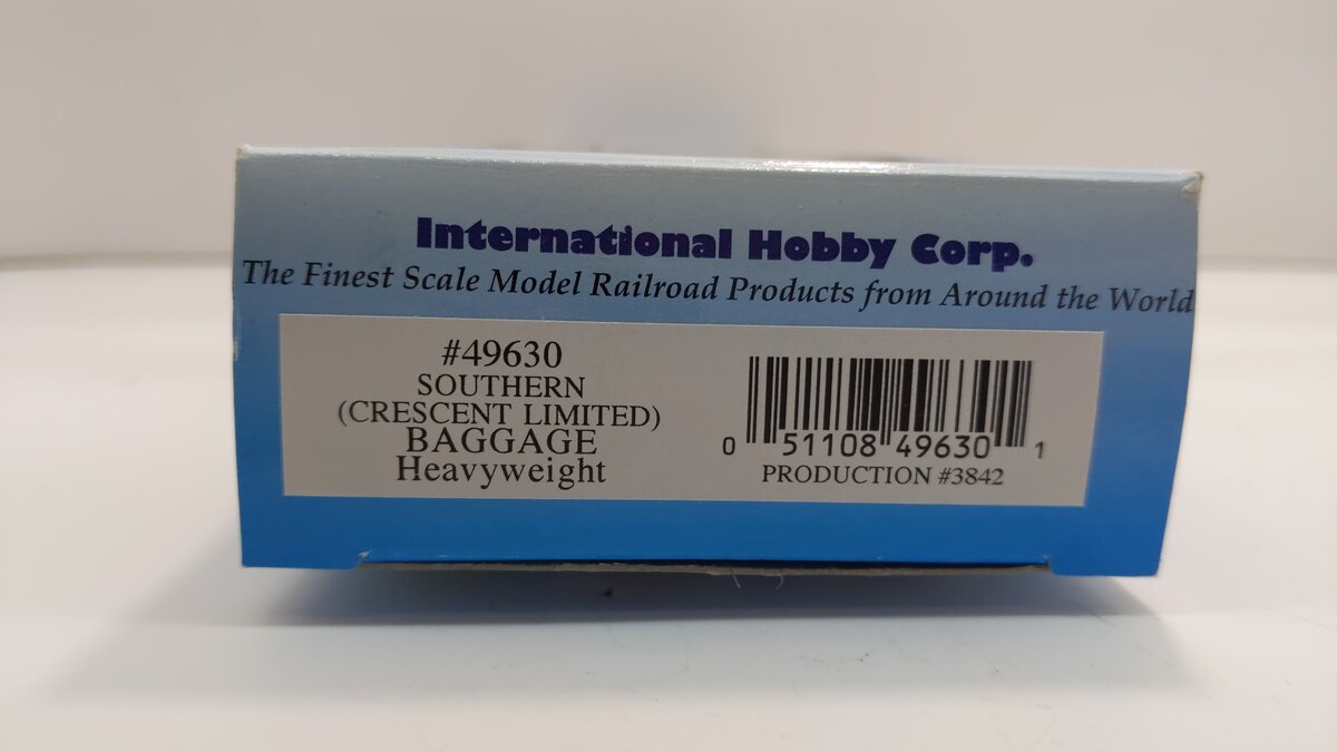IHC 49630 HO Scale Southern Crescent Limited Heavyweight Baggage Car
