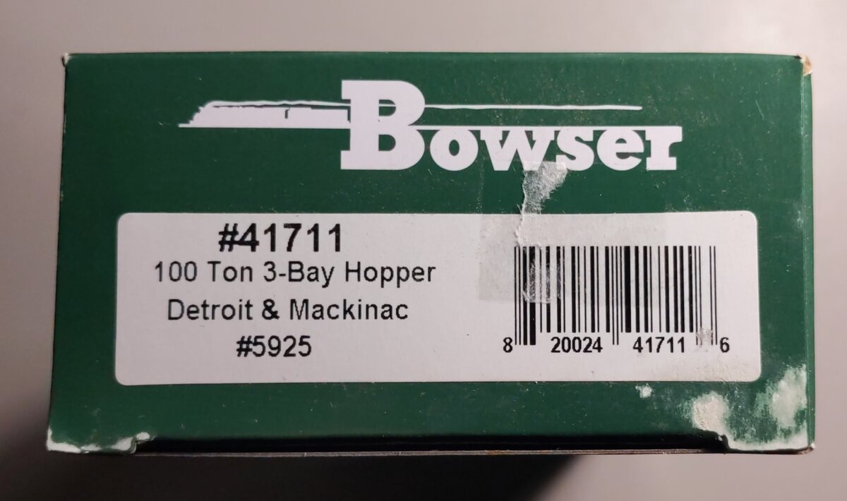 Bowser 41711 HO Scale Detroit & Mackinac 100 Ton 3-Bay Hopper Car #5925