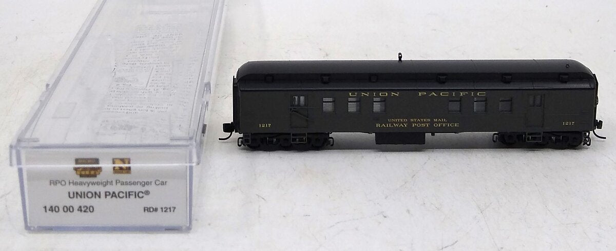 Micro-Trains 14000420 N Union Pacific RPO Heavyweight Passenger Car #1217