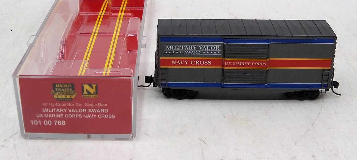 Micro-Trains 10100768 N U.S. Marine Corps Navy Cross 40' Hy-Cube Box Car
