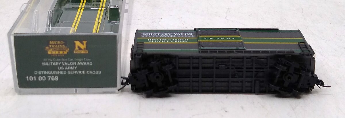 Micro-Trains 10100769 N U.S. Army Distinguished Service Cross 40' Box Car